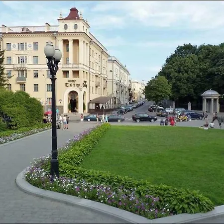 Frunze 9 Apartment *