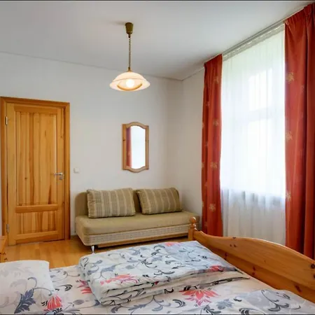 Frunze 9 Apartment